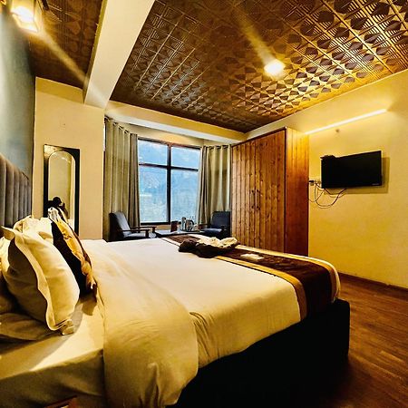Hotel Green Link -#Near Volvo Bus Stand #Mountain View #River View #Open Terrace Manāli Esterno foto