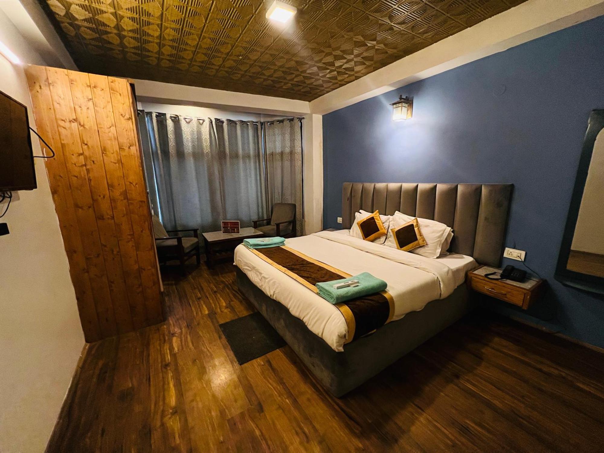 Hotel Green Link -#Near Volvo Bus Stand #Mountain View #River View #Open Terrace Manāli Esterno foto