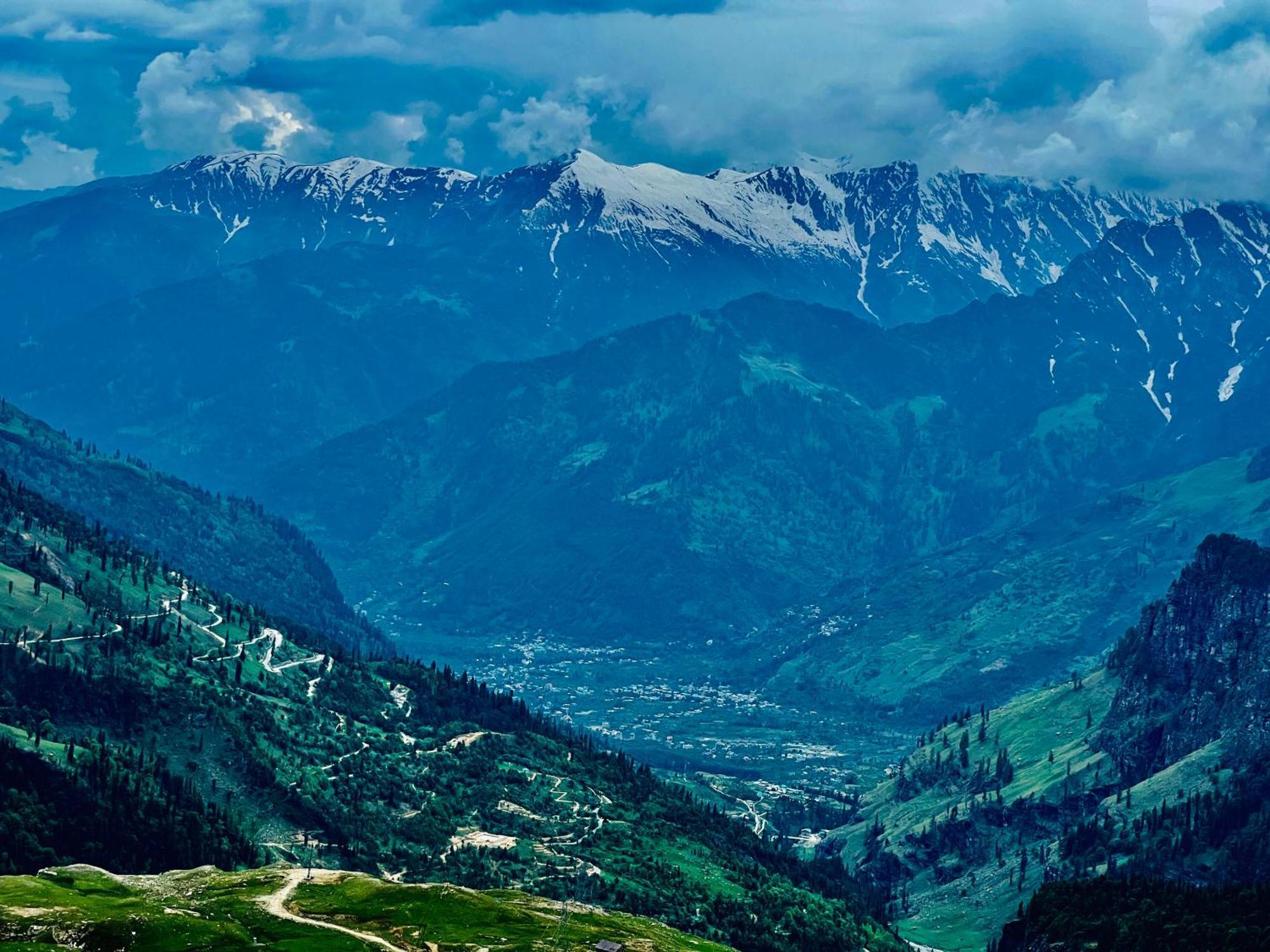 Hotel Green Link -#Near Volvo Bus Stand #Mountain View #River View #Open Terrace Manāli Esterno foto